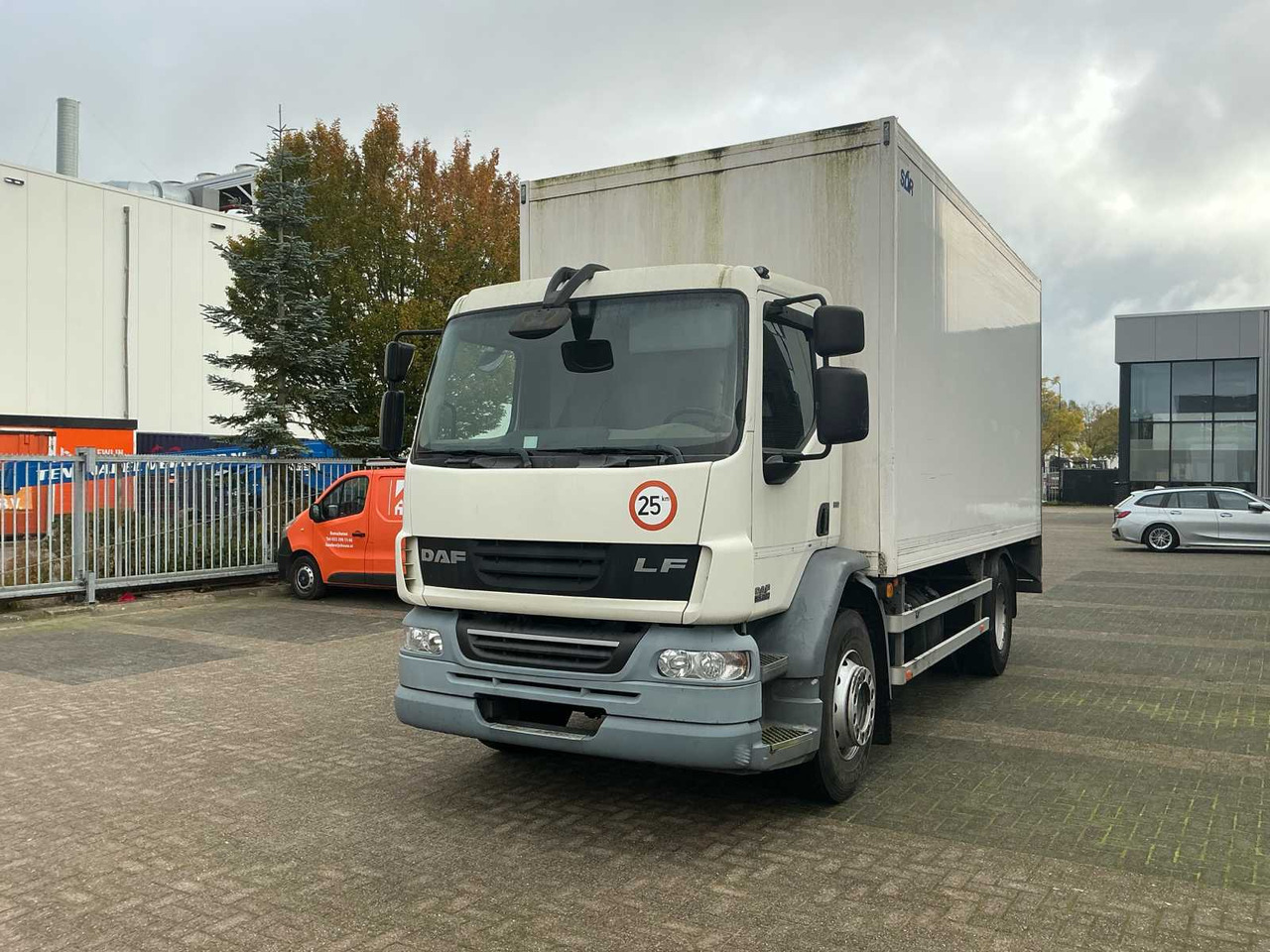2013 DAF FA 55.220 LF TRUCK - Gjysmë rimorkio: foto 1 2013 DAF FA 55.220 LF TRUCK - Gjysmë rimorkio: foto 1