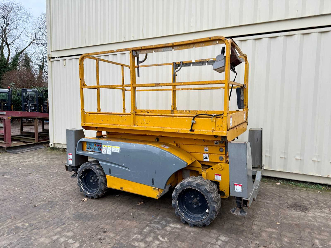 HAULOTTE - COMPACT 10DX 4X4 DIESEL - 10.15 METERS - 2014 - AERIAL WORK PLATFORM - Platformë ajrore: foto 4 HAULOTTE - COMPACT 10DX 4X4 DIESEL - 10.15 METERS - 2014 - AERIAL WORK PLATFORM - Platformë ajrore: foto 4