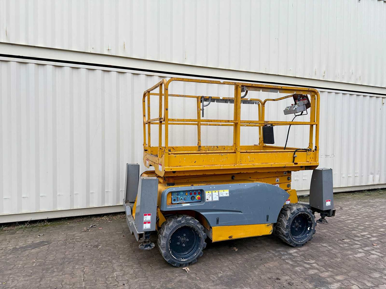 HAULOTTE - COMPACT 10DX 4X4 DIESEL - 10.15 METERS - 2014 - AERIAL WORK PLATFORM - Platformë ajrore: foto 5 HAULOTTE - COMPACT 10DX 4X4 DIESEL - 10.15 METERS - 2014 - AERIAL WORK PLATFORM - Platformë ajrore: foto 5