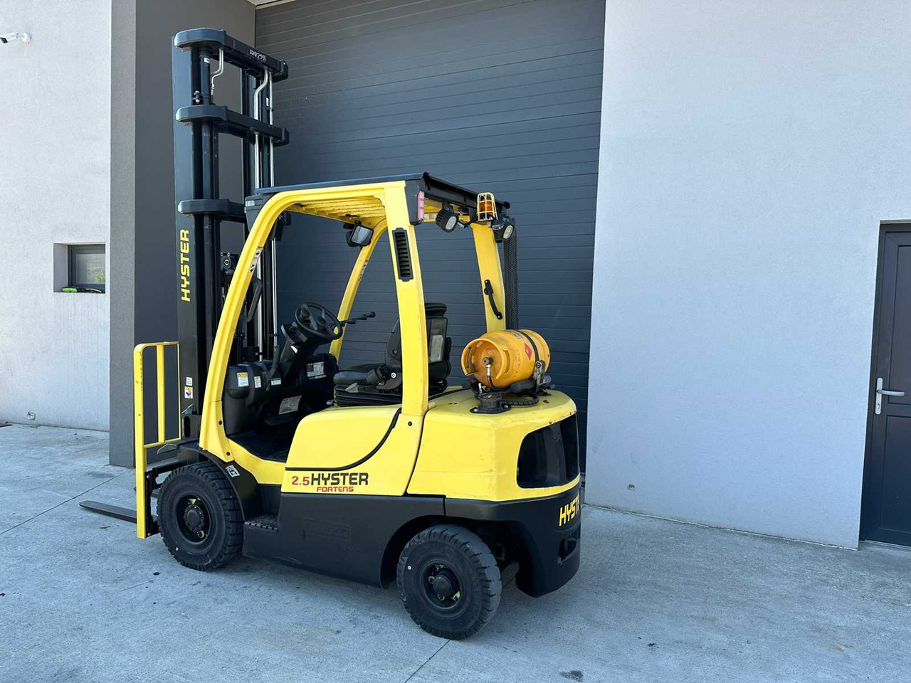 HYSTER - H2.5FT - FORKLIFT TRUCKS - 2016 - Pirun ngritës: foto 3 HYSTER - H2.5FT - FORKLIFT TRUCKS - 2016 - Pirun ngritës: foto 3