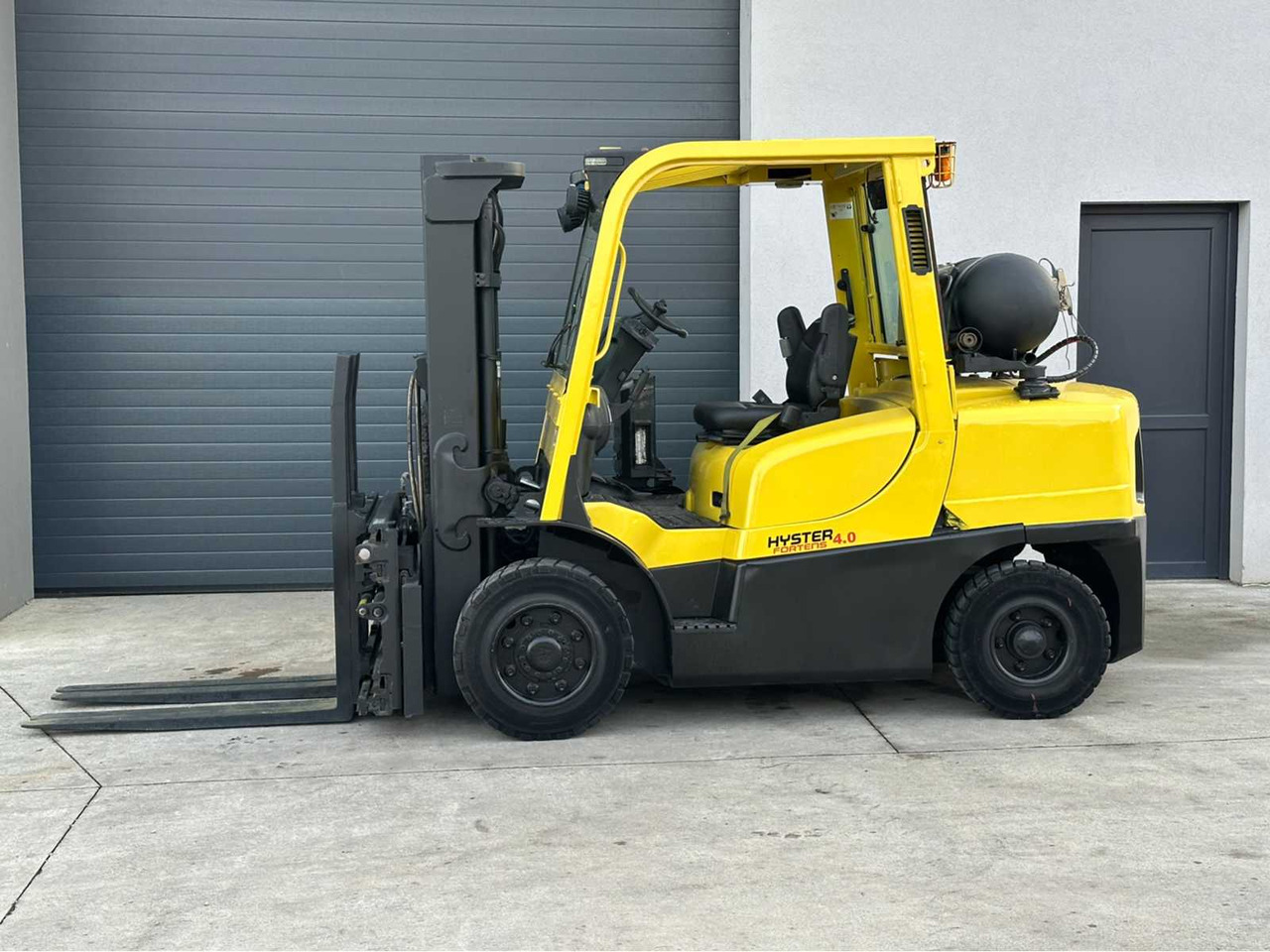 HYSTER - H4.0FT - FORKLIFT TRUCKS - 2010 - Pirun ngritës: foto 2 HYSTER - H4.0FT - FORKLIFT TRUCKS - 2010 - Pirun ngritës: foto 2