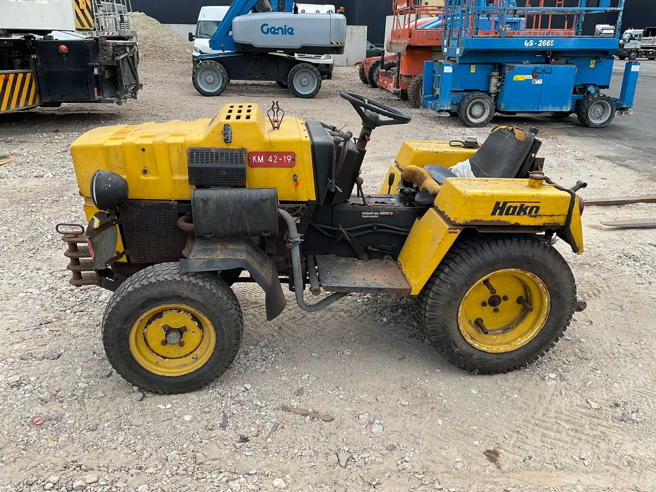 Hakotrac 3800 D - Minitraktor: foto 2 Hakotrac 3800 D - Minitraktor: foto 2