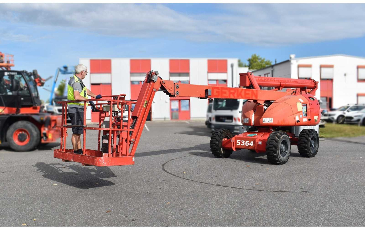 Haulotte H16TPX - Platformë ajrore: foto 1 Haulotte H16TPX - Platformë ajrore: foto 1