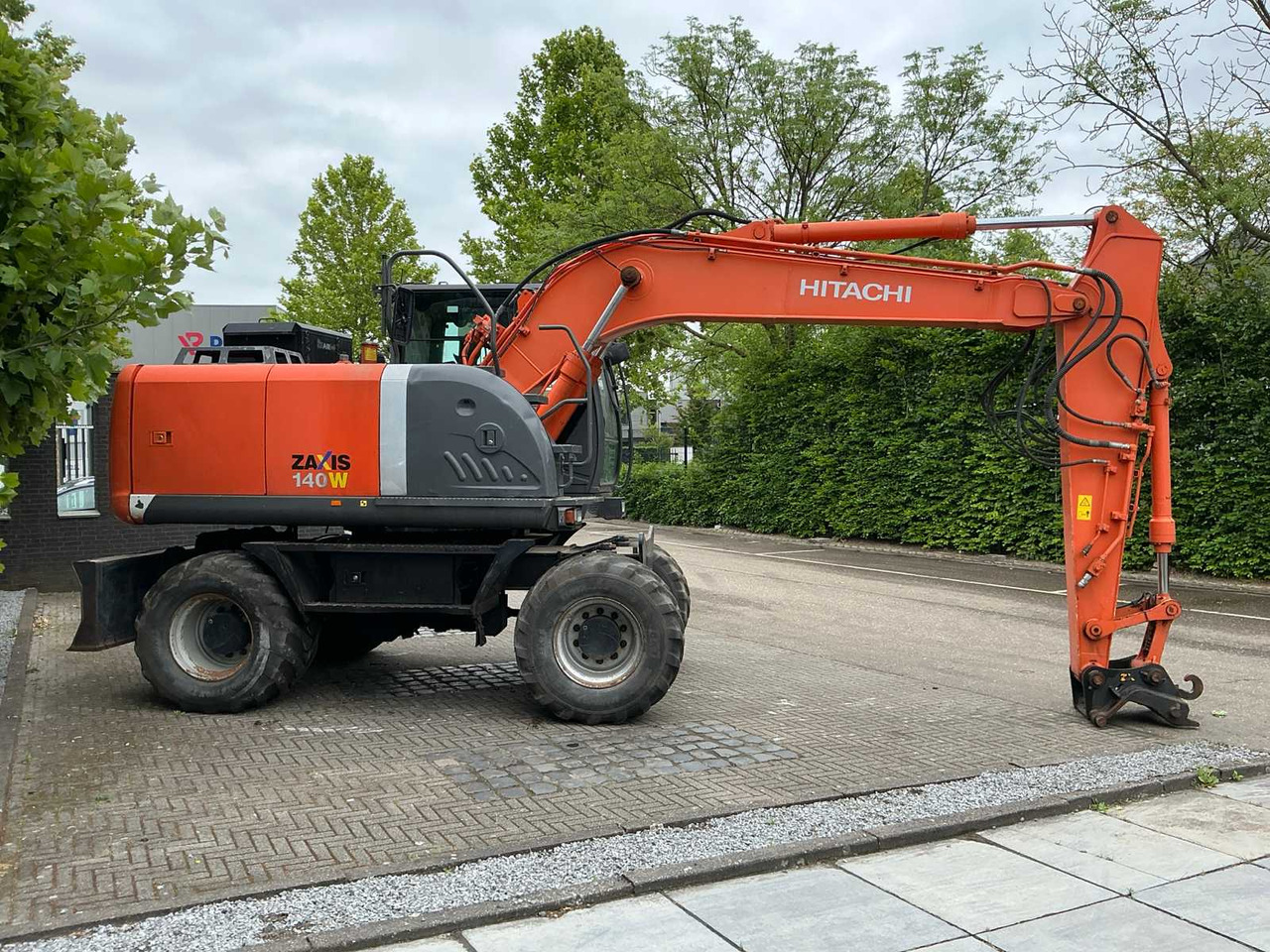 Hitachi ZX140W-3 - Ekskavator me goma: foto 4 Hitachi ZX140W-3 - Ekskavator me goma: foto 4