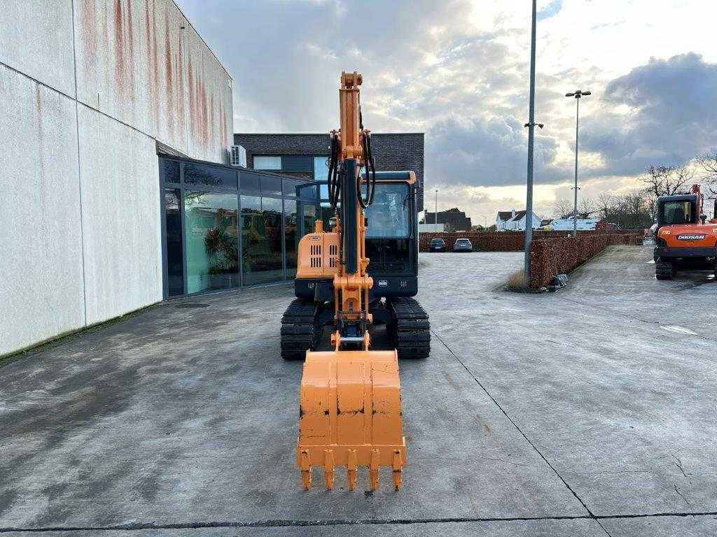 Hyundai R60VS - Ekskavator me zinxhirë: foto 2 Hyundai R60VS - Ekskavator me zinxhirë: foto 2