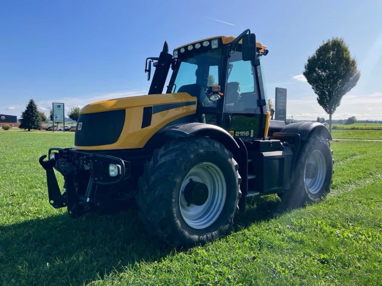 JCB Fastrac 2155 - 4WS - Traktor: foto 1 JCB Fastrac 2155 - 4WS - Traktor: foto 1