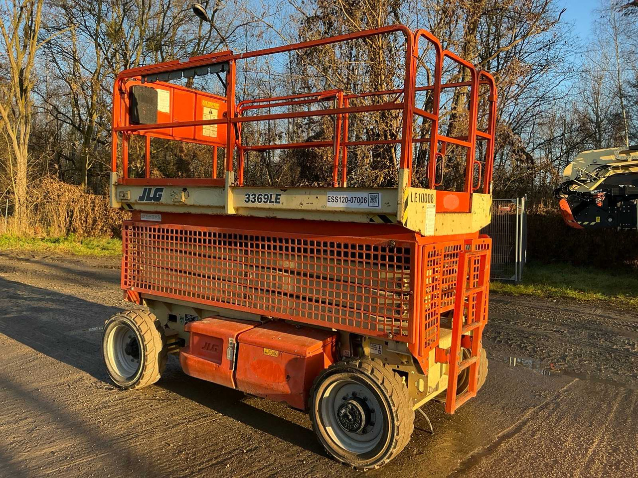 JLG - 3369LE - AERIAL WORK PLATFORMS - 2007 (ESS12007006) - Platformë ajrore: foto 2 JLG - 3369LE - AERIAL WORK PLATFORMS - 2007 (ESS12007006) - Platformë ajrore: foto 2