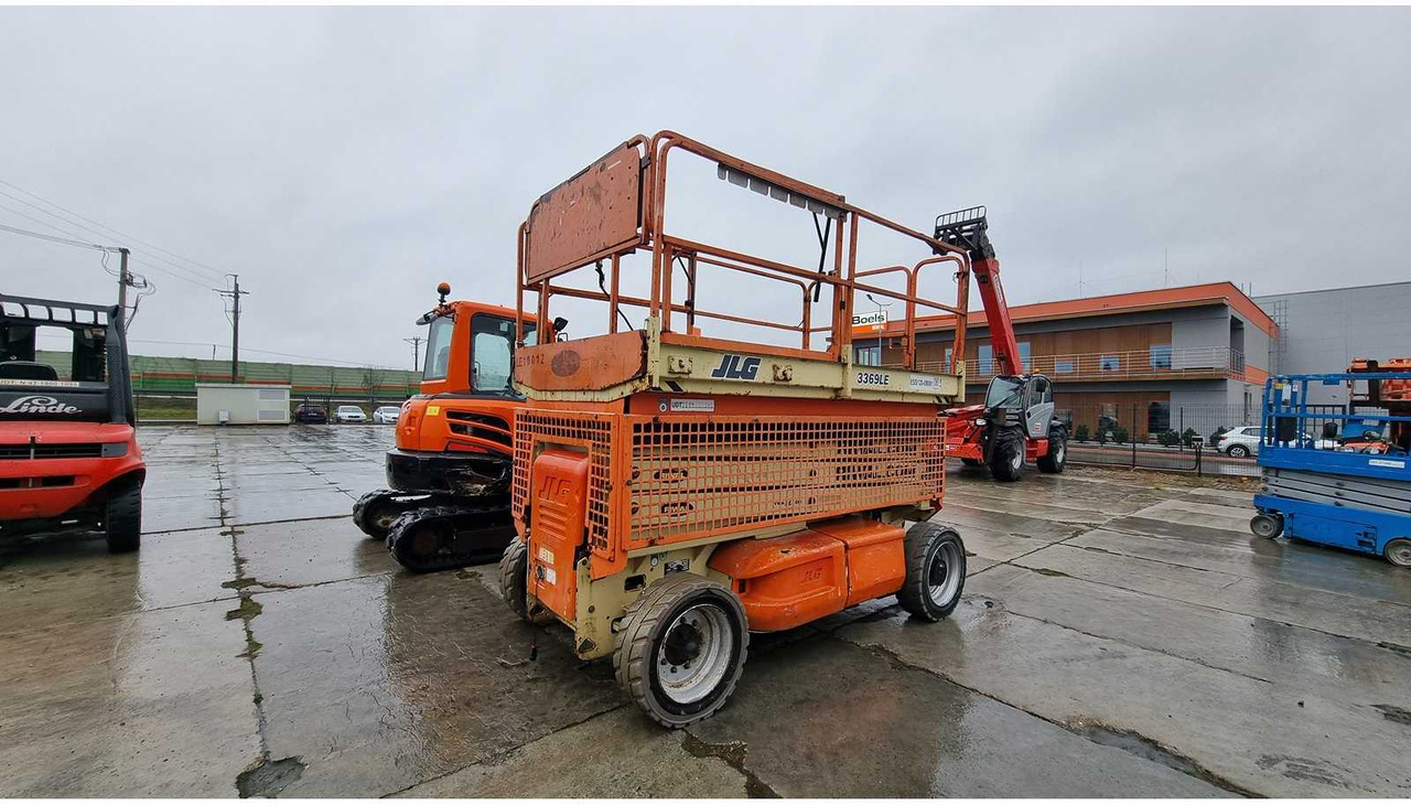 JLG - 3369LE - AERIAL WORK PLATFORMS - 2008 (ESS12008001) - Platformë ajrore: foto 3 JLG - 3369LE - AERIAL WORK PLATFORMS - 2008 (ESS12008001) - Platformë ajrore: foto 3