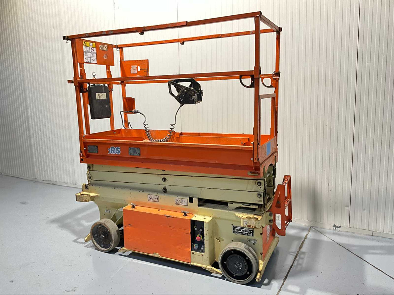 JLG -6RS - AERIAL PLATFORM, BJ. 2015 WORKING HEIGHT 7.8M, EXTENDABLE TO 2.55M - Platformë ajrore: foto 3 JLG -6RS - AERIAL PLATFORM, BJ. 2015 WORKING HEIGHT 7.8M, EXTENDABLE TO 2.55M - Platformë ajrore: foto 3