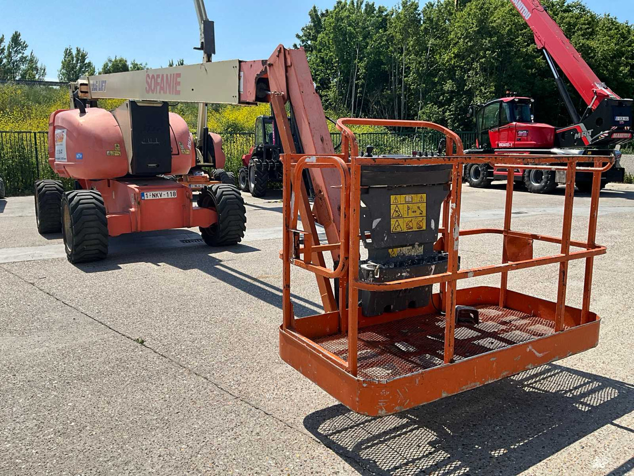 JLG 800AJ - Platformë ajrore: foto 3 JLG 800AJ - Platformë ajrore: foto 3