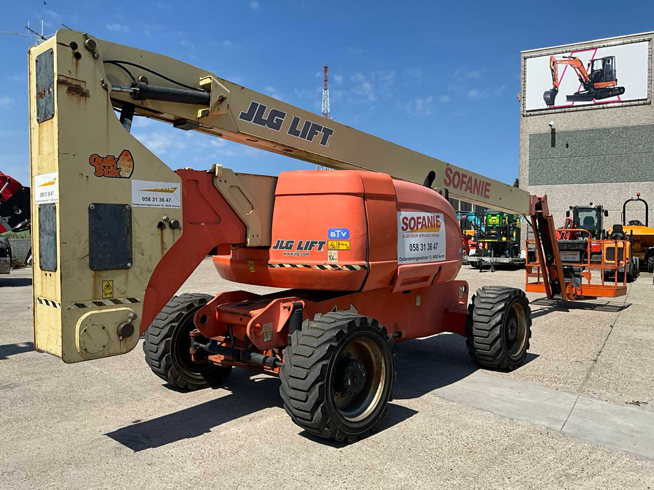 JLG 800AJ - Platformë ajrore: foto 4 JLG 800AJ - Platformë ajrore: foto 4