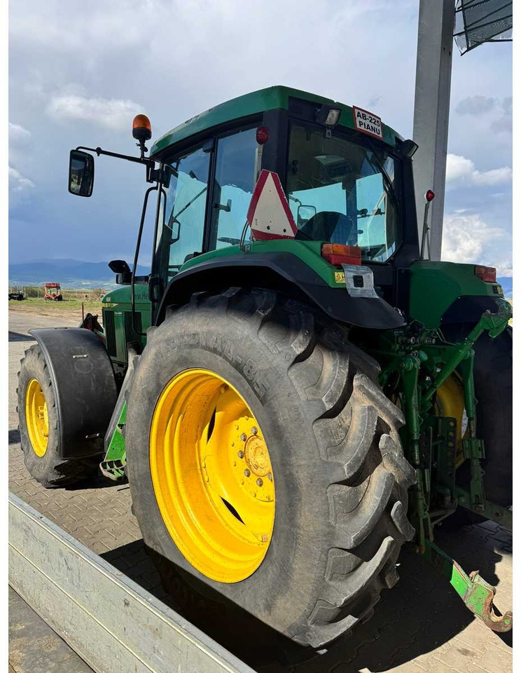 JOHN DEERE JOHN DEERE - 6910 - 4-WHEEL DRIVE TRACTOR - 1997 - Traktor: foto 4 JOHN DEERE JOHN DEERE - 6910 - 4-WHEEL DRIVE TRACTOR - 1997 - Traktor: foto 4