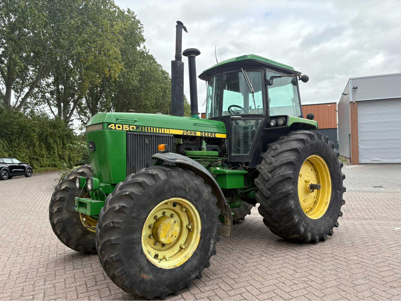 John Deere 4050 - Traktor: foto 2 John Deere 4050 - Traktor: foto 2