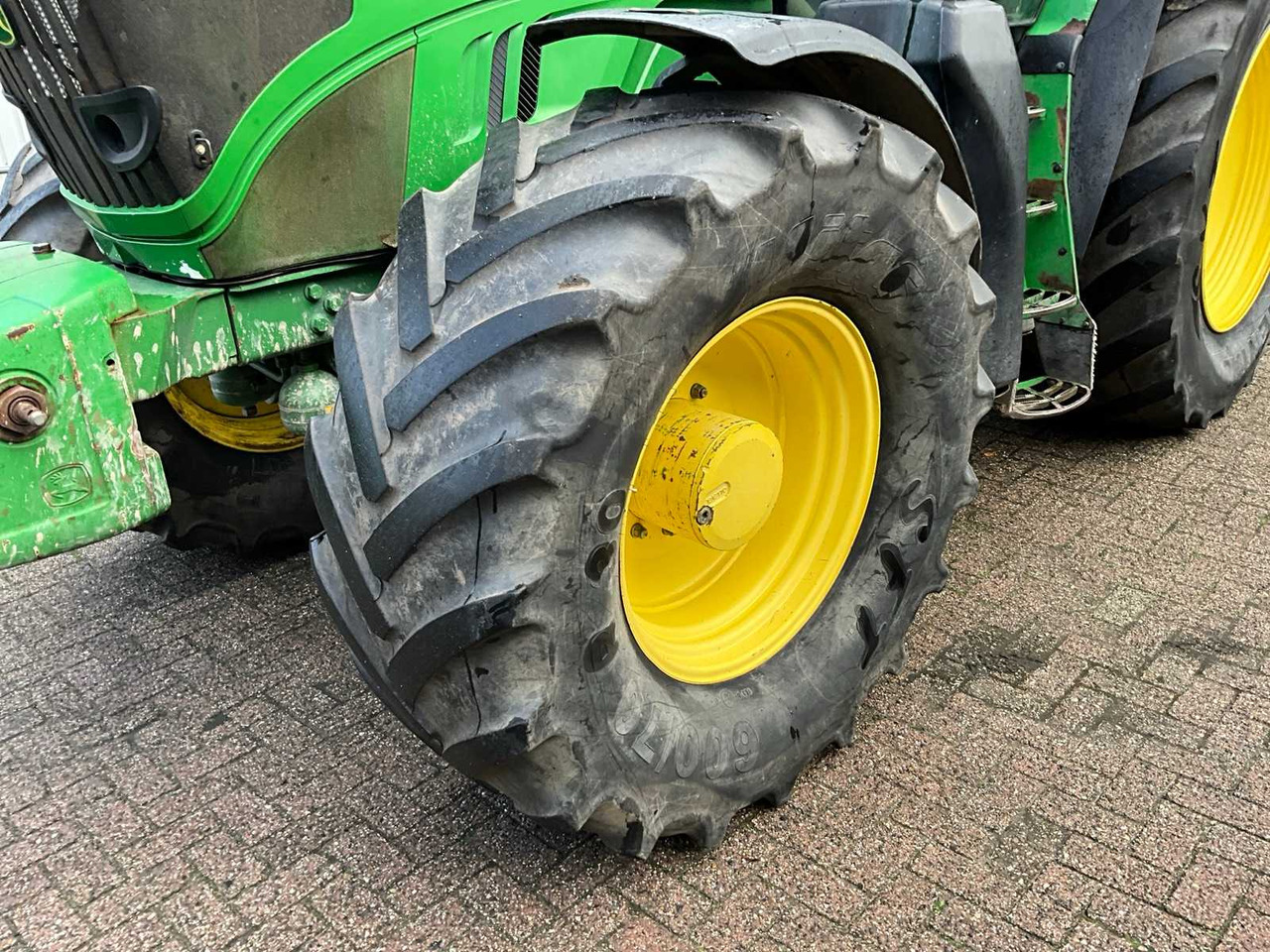 John Deere 6190R - Traktor: foto 5 John Deere 6190R - Traktor: foto 5
