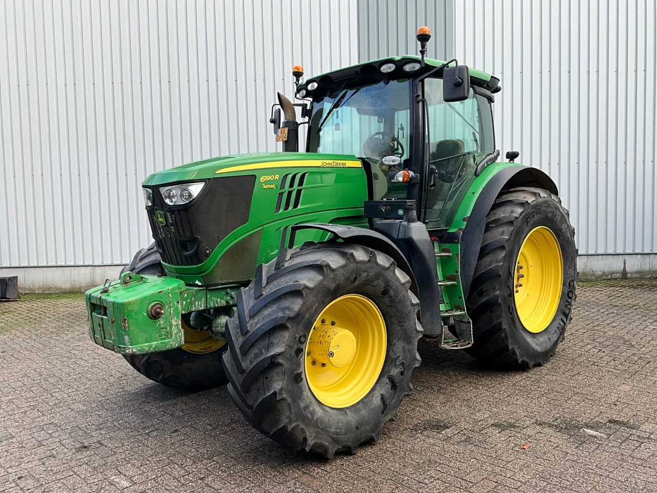 John Deere 6190R - Traktor: foto 1 John Deere 6190R - Traktor: foto 1
