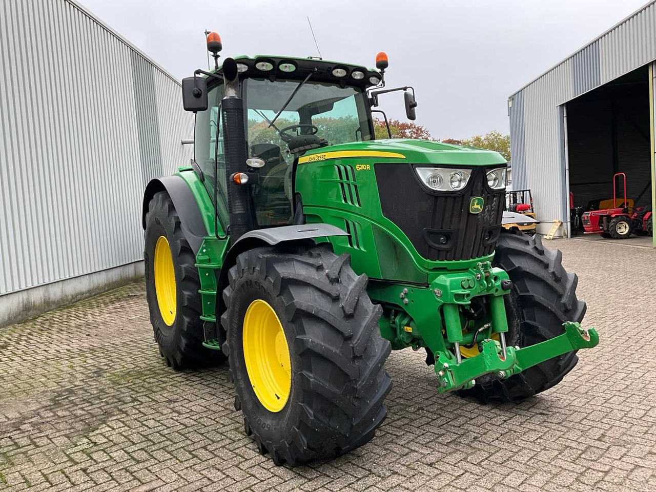 John Deere 6210R - Traktor: foto 4 John Deere 6210R - Traktor: foto 4