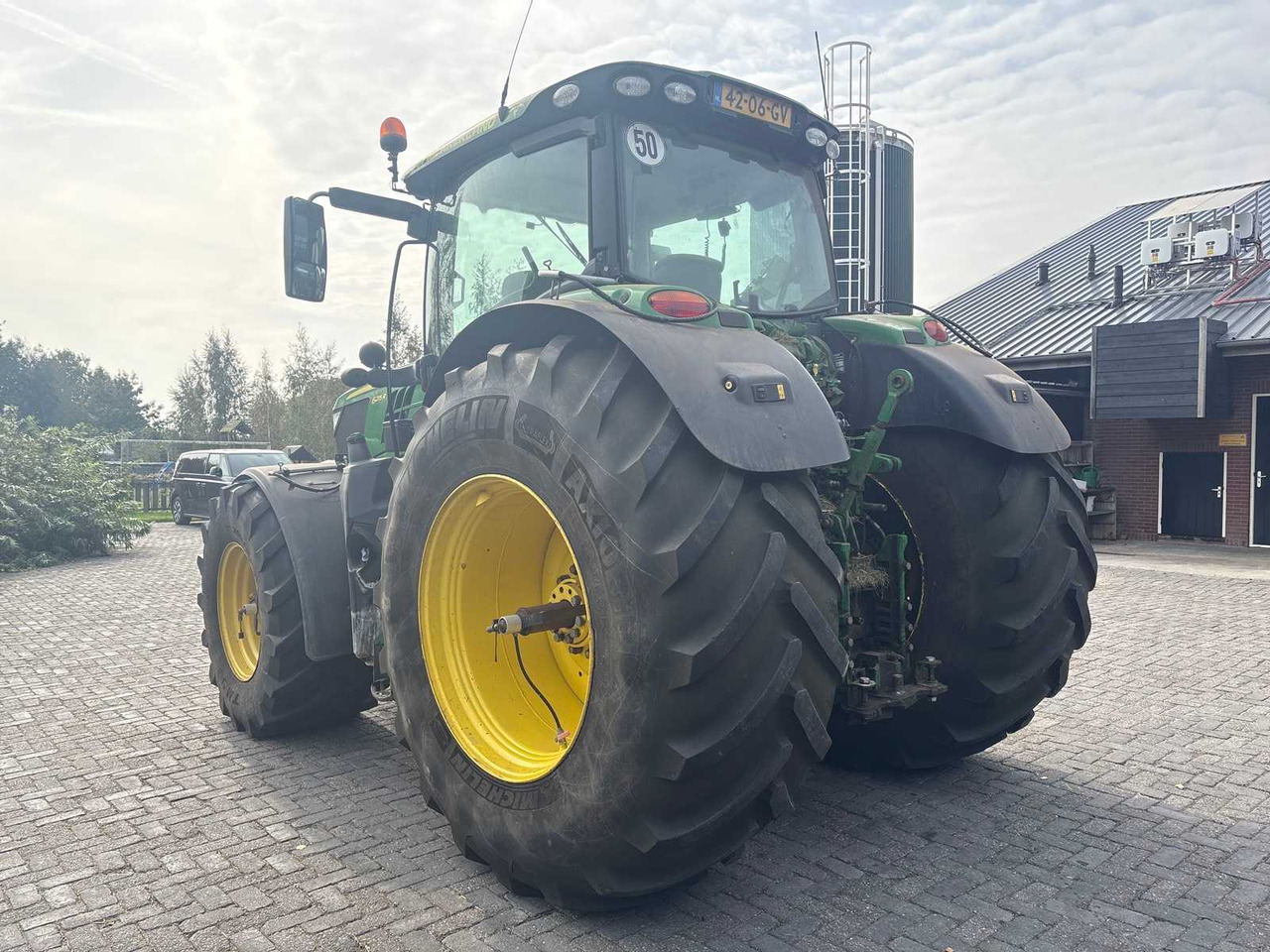 John Deere 6215R - Traktor: foto 3 John Deere 6215R - Traktor: foto 3