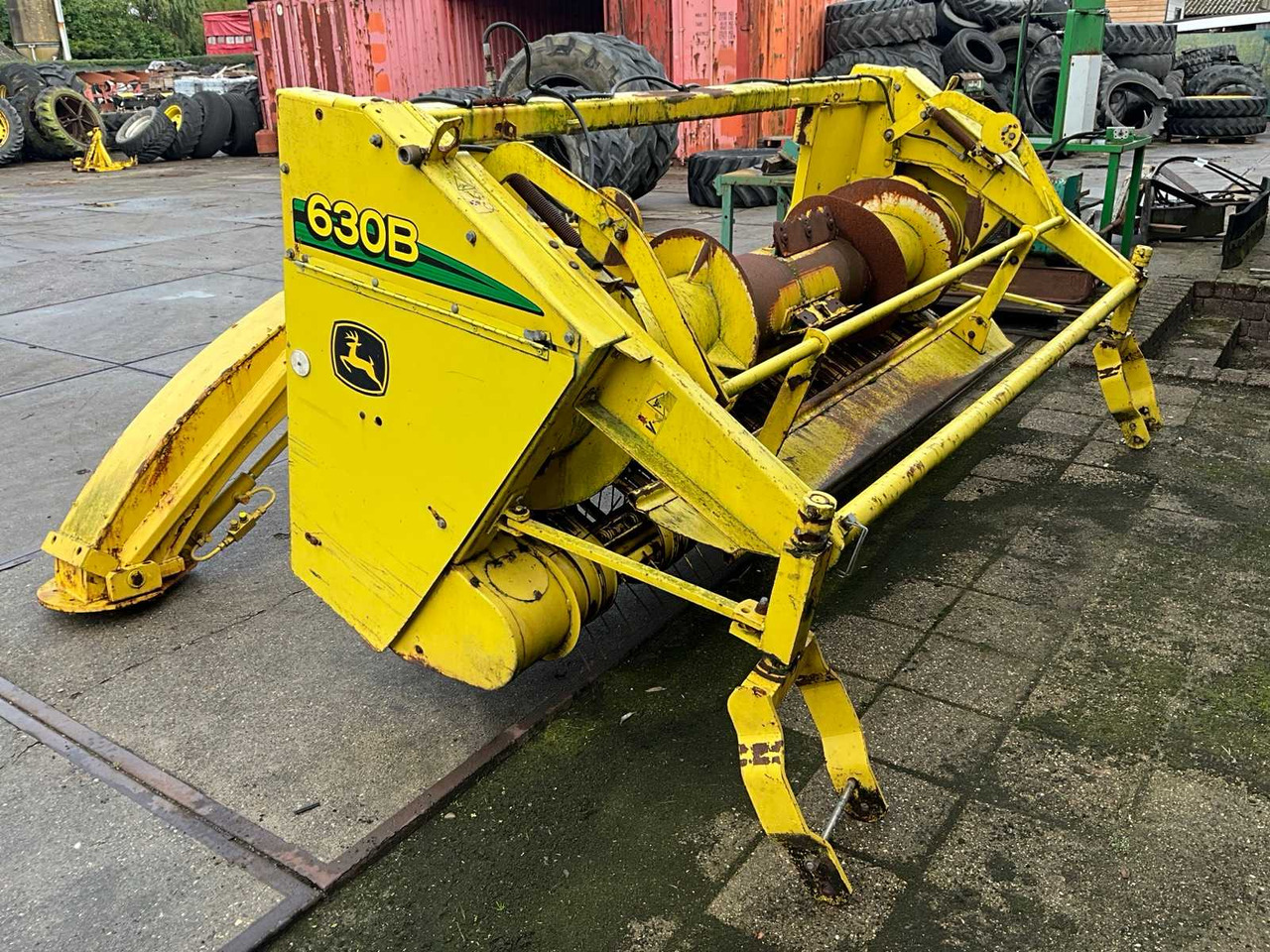 John Deere 630B - Korrëse foragjere: foto 2 John Deere 630B - Korrëse foragjere: foto 2