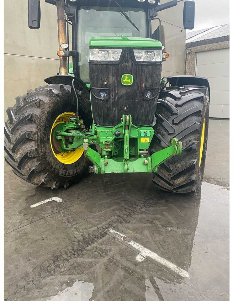 John Deere 7230R - Traktor: foto 2 John Deere 7230R - Traktor: foto 2