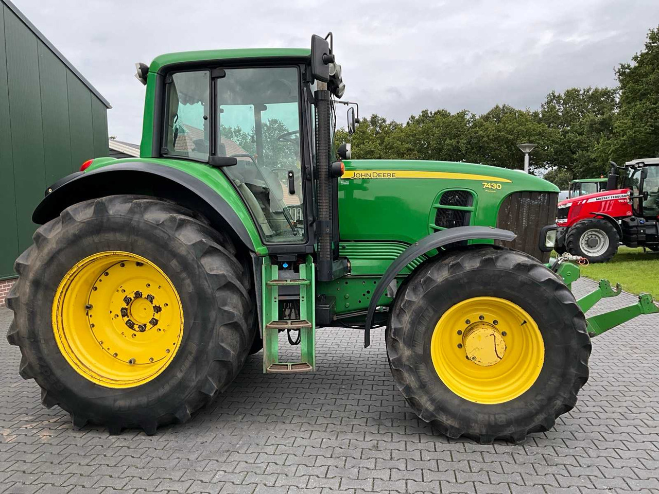 John Deere 7430 - Traktor: foto 5 John Deere 7430 - Traktor: foto 5