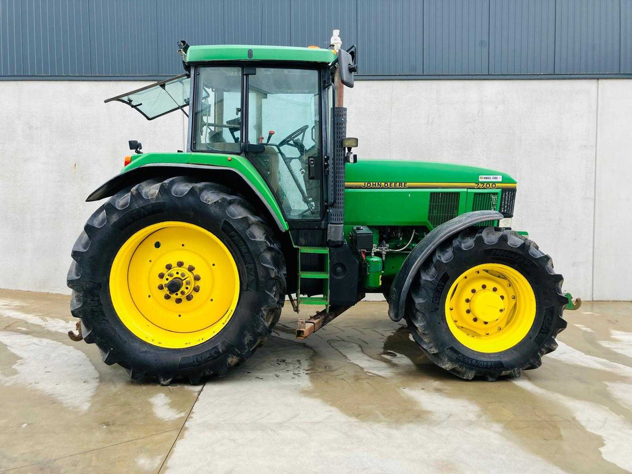 John Deere 7700 - Traktor: foto 2 John Deere 7700 - Traktor: foto 2
