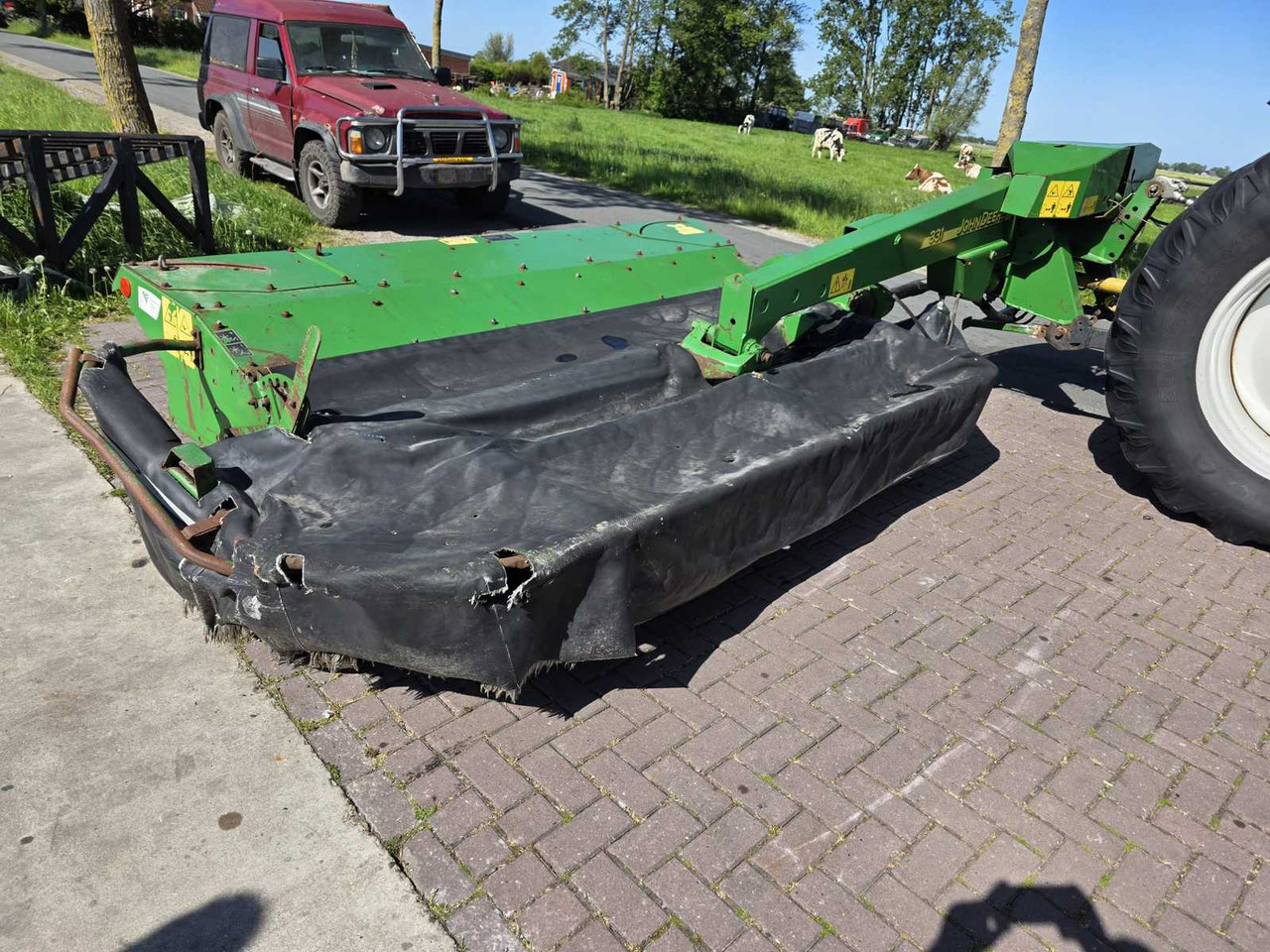 John Deere CC0331 - Trince/ Grirese degesh dhe bari: foto 1 John Deere CC0331 - Trince/ Grirese degesh dhe bari: foto 1