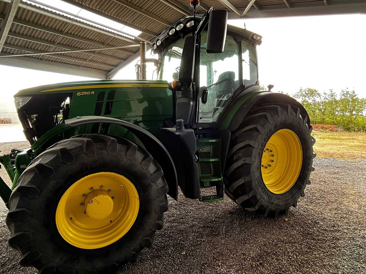 John Deere JOHN DEERE - 6250R - 4-WHEEL DRIVE TRACTOR - 2018 - Traktor: foto 5 John Deere JOHN DEERE - 6250R - 4-WHEEL DRIVE TRACTOR - 2018 - Traktor: foto 5