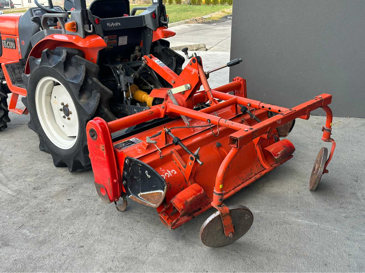KUBOTA - GB200 - 4-WHEEL DRIVE TRACTOR - Traktor: foto 5 KUBOTA - GB200 - 4-WHEEL DRIVE TRACTOR - Traktor: foto 5