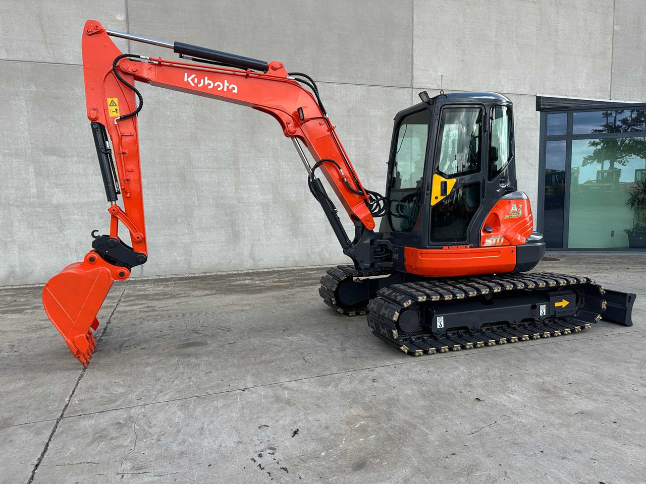 KUBOTA KX161-3 - Ekskavator me zinxhirë: foto 1 KUBOTA KX161-3 - Ekskavator me zinxhirë: foto 1