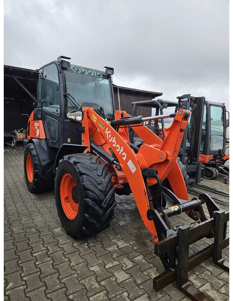 KUBOTA - R065 - WHELL LOADER - 2017 - Fadrom me goma: foto 1 KUBOTA - R065 - WHELL LOADER - 2017 - Fadrom me goma: foto 1