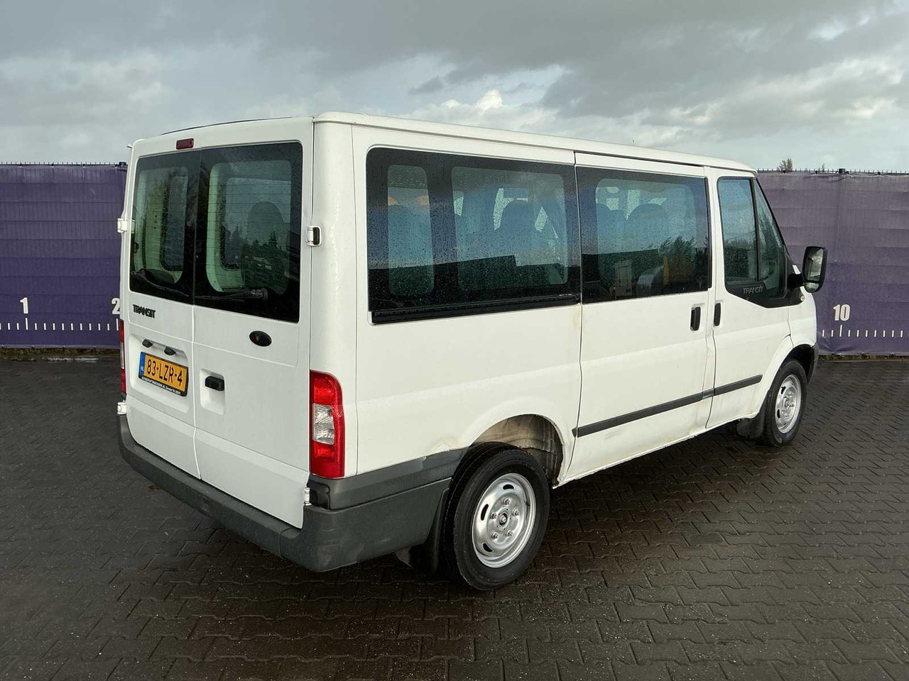 2010 - FORD - TRANSIT KOMBI - 300S 2.2 TDCI SHD - COMMERCIAL VEHICLE - Kamioncine: foto 4 2010 - FORD - TRANSIT KOMBI - 300S 2.2 TDCI SHD - COMMERCIAL VEHICLE - Kamioncine: foto 4
