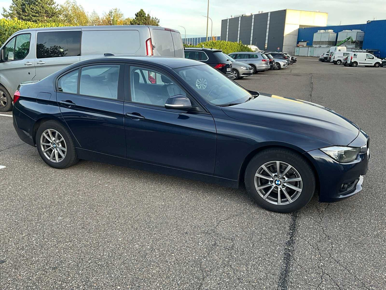 2016 BMW 318D SEDAN CAR - Kamioncine: foto 5 2016 BMW 318D SEDAN CAR - Kamioncine: foto 5