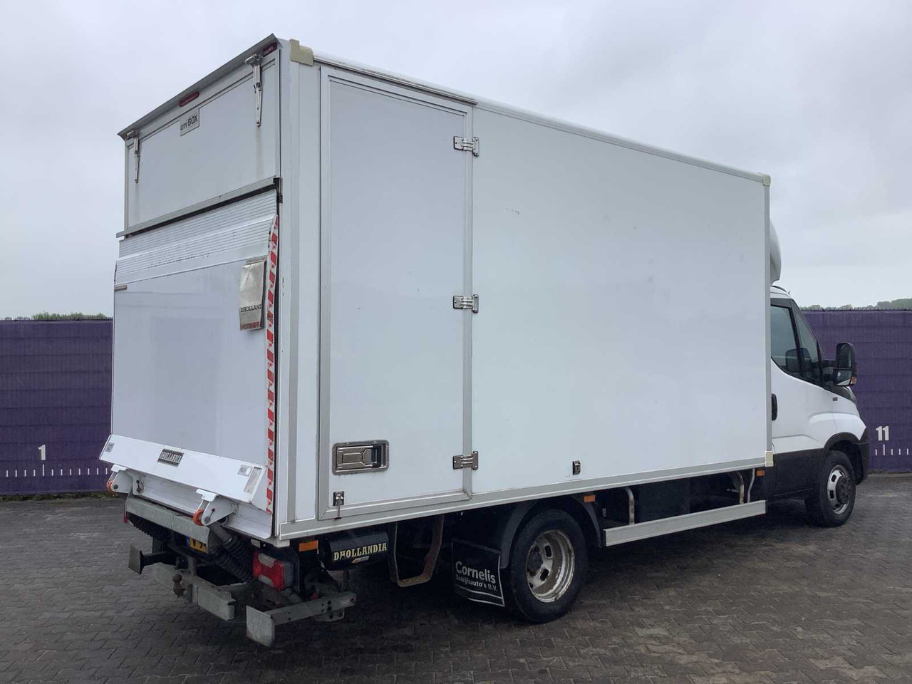 2018 - IVECO - DAILY - 35C12 2.3 375 - COMMERCIAL VEHICLE - Kamioncine: foto 4 2018 - IVECO - DAILY - 35C12 2.3 375 - COMMERCIAL VEHICLE - Kamioncine: foto 4