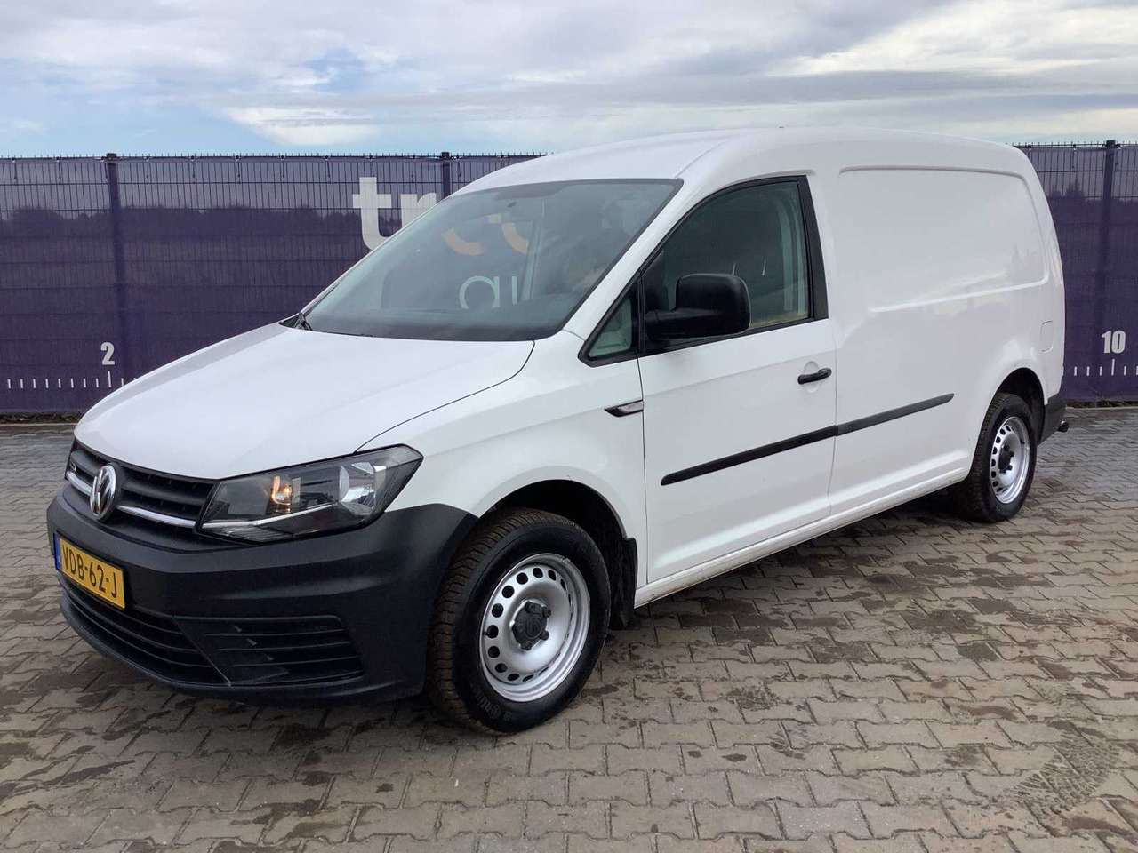2019 - VOLKSWAGEN - CADDY - 1.4 TGI MAXI L2H1 ECOFUEL - CNG/NATURAL GAS - COMMERCIAL VEHICLE - Kamioncine: foto 1 2019 - VOLKSWAGEN - CADDY - 1.4 TGI MAXI L2H1 ECOFUEL - CNG/NATURAL GAS - COMMERCIAL VEHICLE - Kamioncine: foto 1