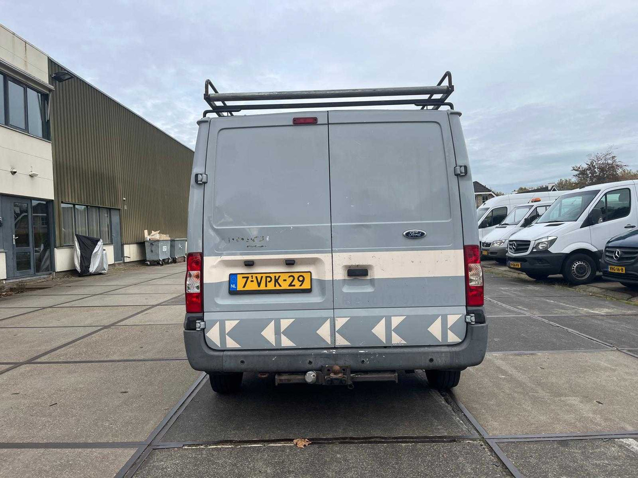 FORD TRANSIT 260S 2.2 TDCI ECONOMY EDITION | 7-VPK-29 - Kamioncine: foto 5 FORD TRANSIT 260S 2.2 TDCI ECONOMY EDITION | 7-VPK-29 - Kamioncine: foto 5