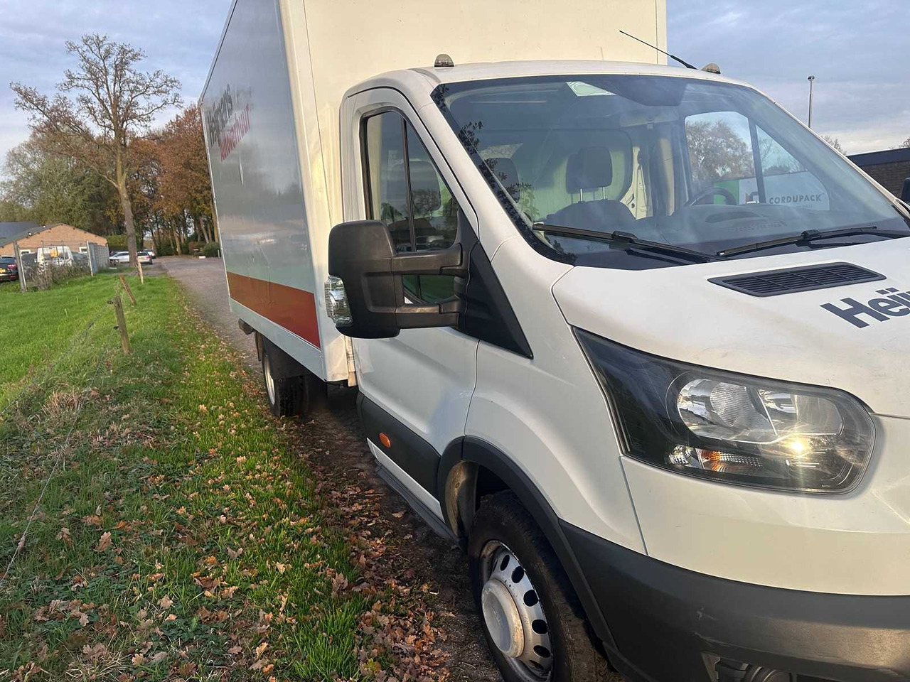 FORD - TRANSIT - 350 2.0 TDCI L4H1 BOX TRUCK WITH TAIL LIFT - VLZ-32-P - Kamioncine: foto 2 FORD - TRANSIT - 350 2.0 TDCI L4H1 BOX TRUCK WITH TAIL LIFT - VLZ-32-P - Kamioncine: foto 2