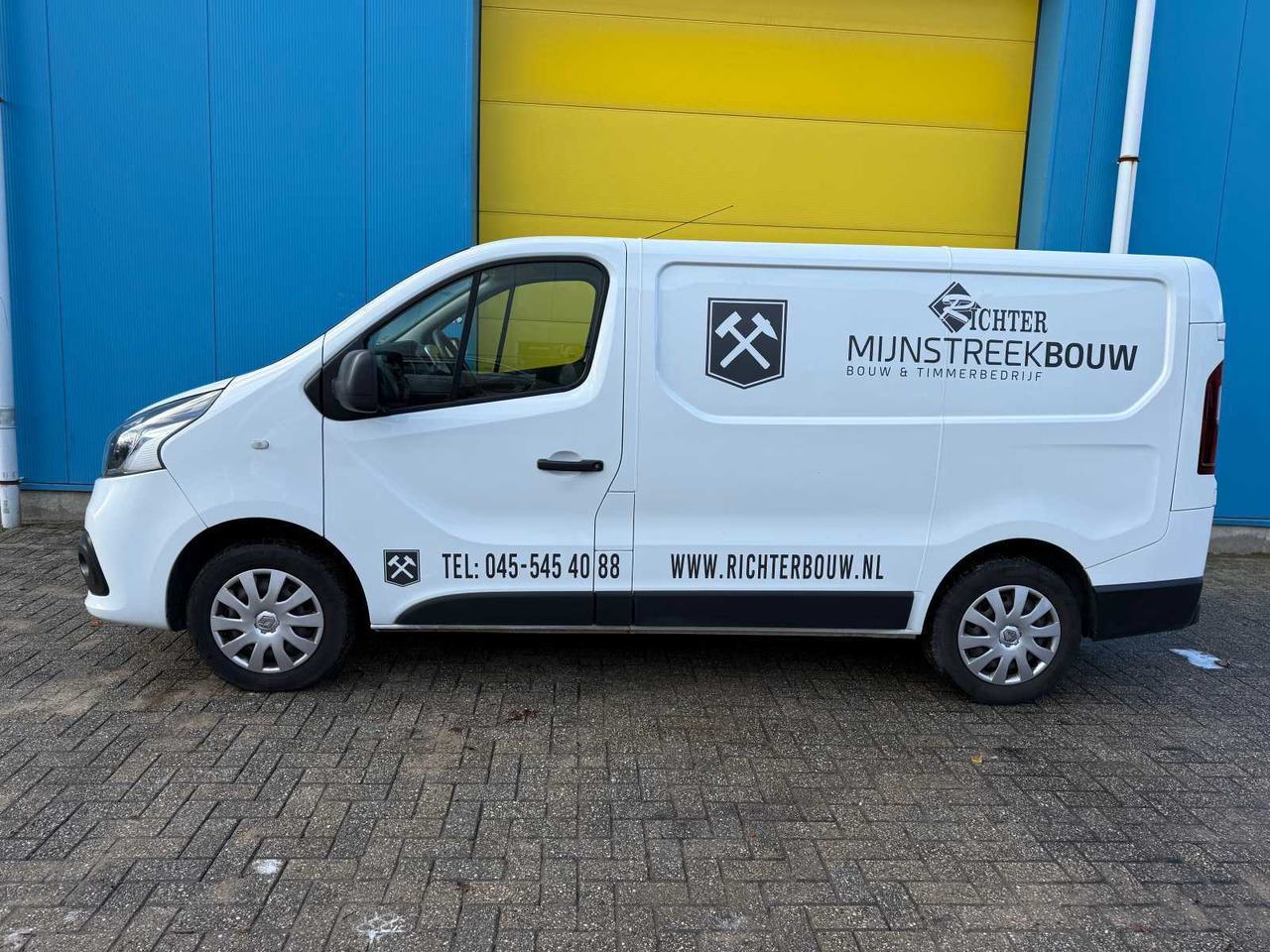 RENAULT - TRAFIC - 1.6 DCI T27 L1H1 COM YEAR: 2019 V-869-ZT - Kamioncine: foto 4 RENAULT - TRAFIC - 1.6 DCI T27 L1H1 COM YEAR: 2019 V-869-ZT - Kamioncine: foto 4