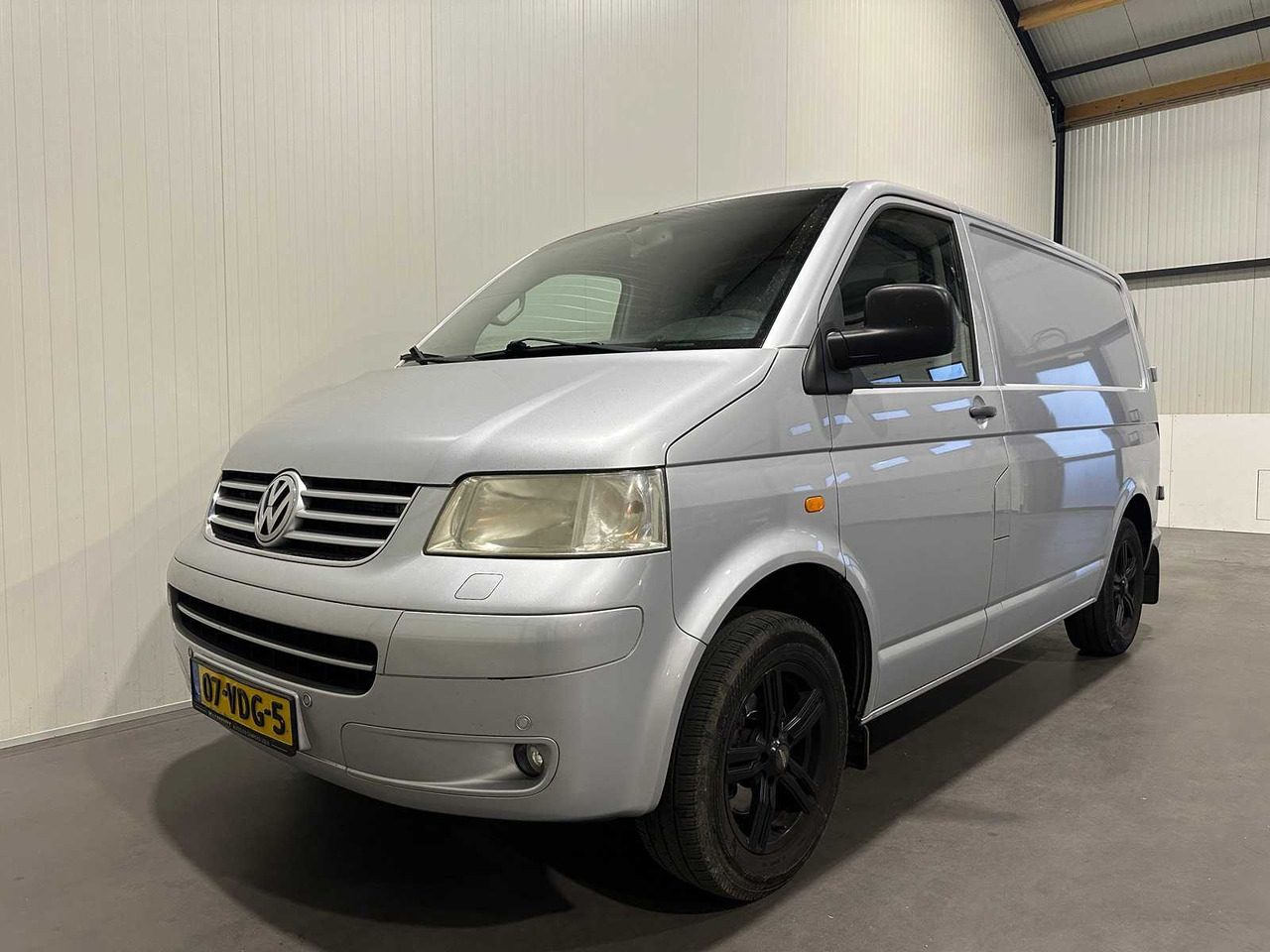 VOLKSWAGEN - TRANSPORTER 2.5 TDI 07-VDG-5 - Kamioncine: foto 1 VOLKSWAGEN - TRANSPORTER 2.5 TDI 07-VDG-5 - Kamioncine: foto 1