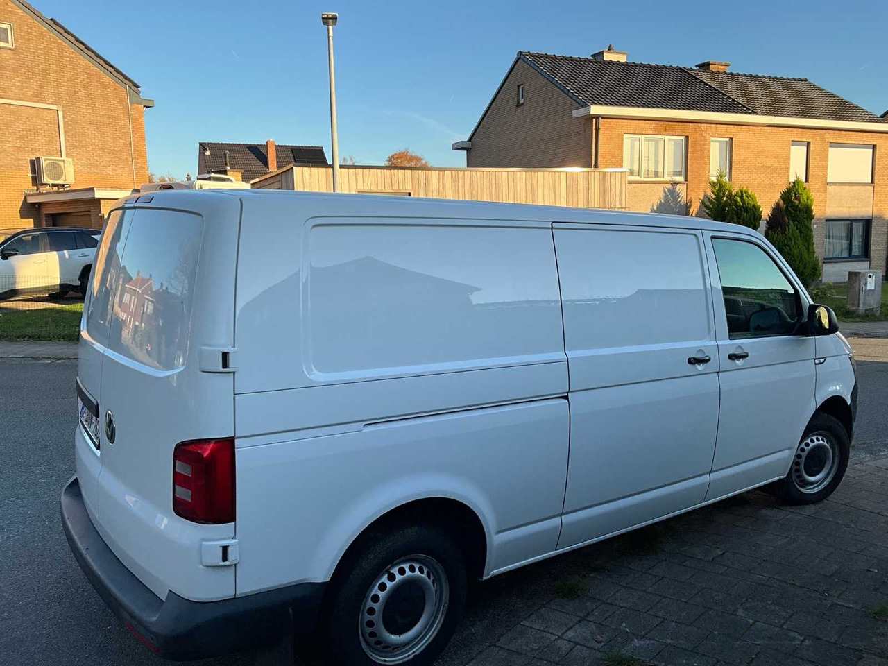 VOLKSWAGEN TRANSPORTER 7J0 COMMERCIAL VEHICLE - Kamioncine: foto 3 VOLKSWAGEN TRANSPORTER 7J0 COMMERCIAL VEHICLE - Kamioncine: foto 3