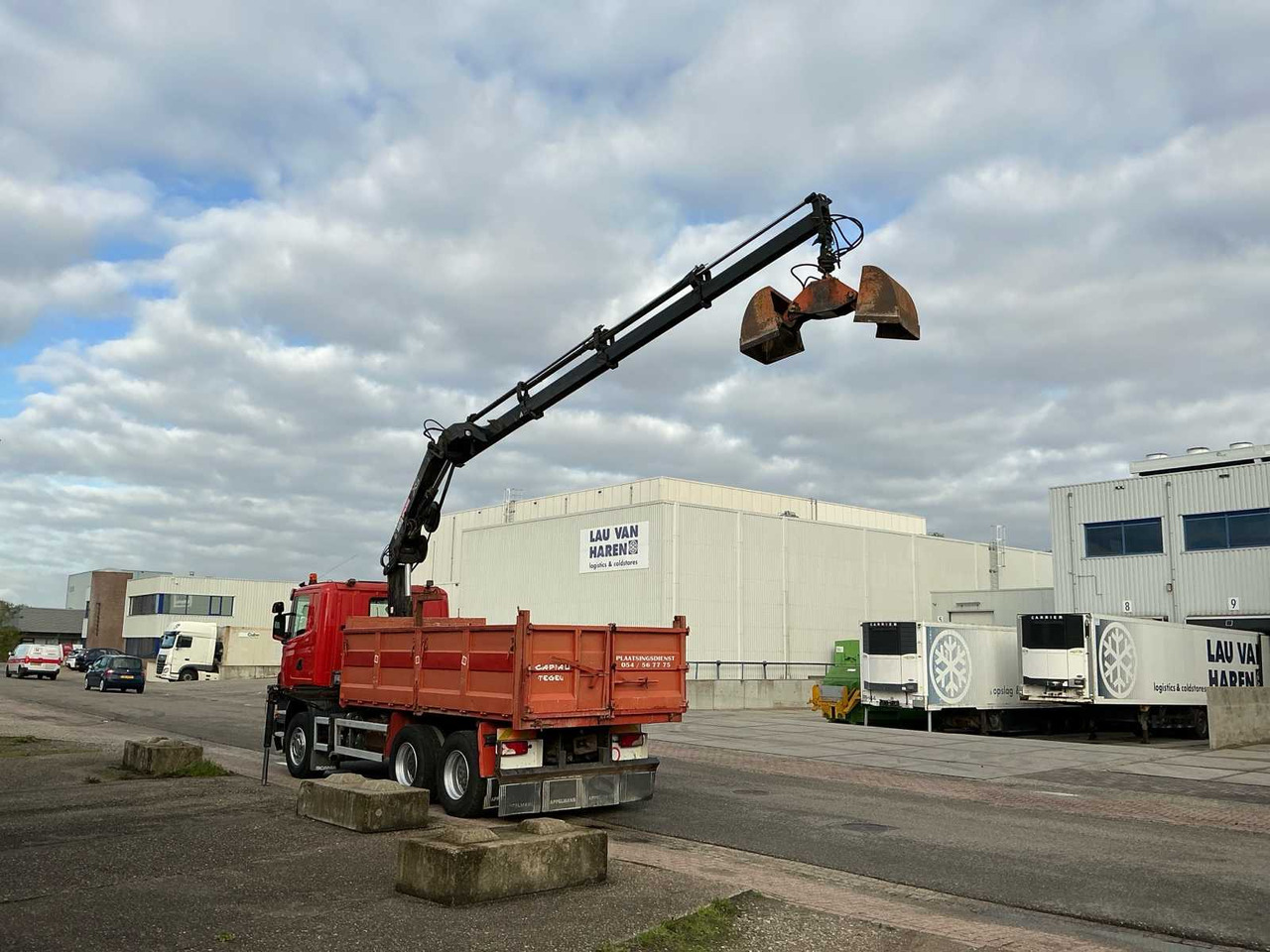 2009 SCANIA G420 TIPPER TRUCK WITH CRANE - Kamioni: foto 5 2009 SCANIA G420 TIPPER TRUCK WITH CRANE - Kamioni: foto 5