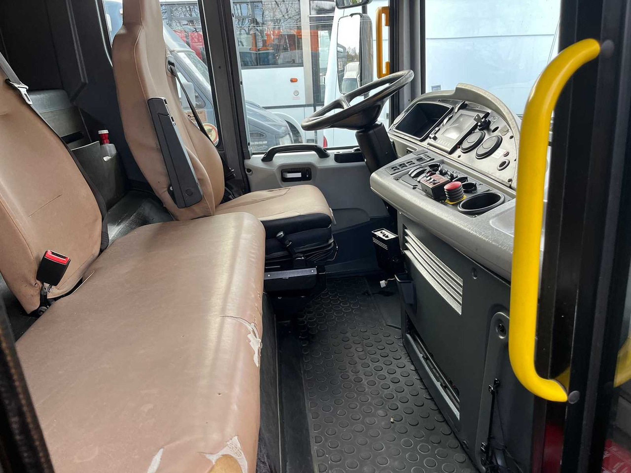 2011 RENAULT ACCESS GARBAGE TRUCK - Kamioni: foto 5 2011 RENAULT ACCESS GARBAGE TRUCK - Kamioni: foto 5