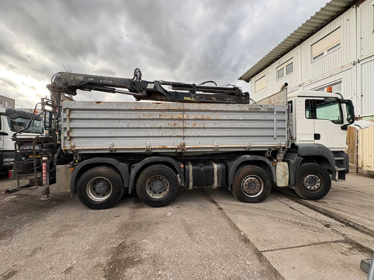 MAN TGS 35.440 8X4 BB CRANE TRUCK - Kamioni: foto 2 MAN TGS 35.440 8X4 BB CRANE TRUCK - Kamioni: foto 2