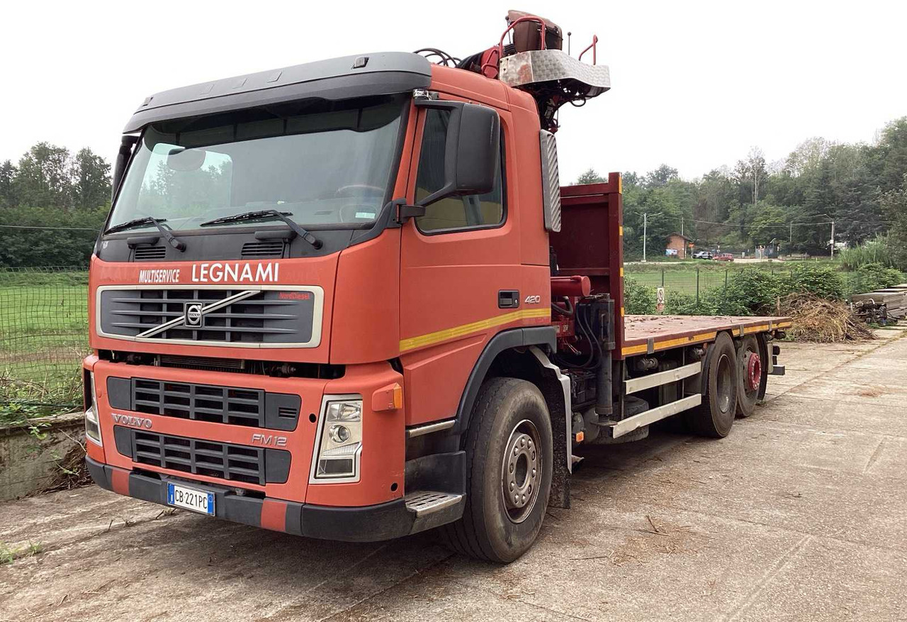 VOLVO - FM12.460 - TRUCK WITH TRAILER - 2002 - Kamioni: foto 1 VOLVO - FM12.460 - TRUCK WITH TRAILER - 2002 - Kamioni: foto 1