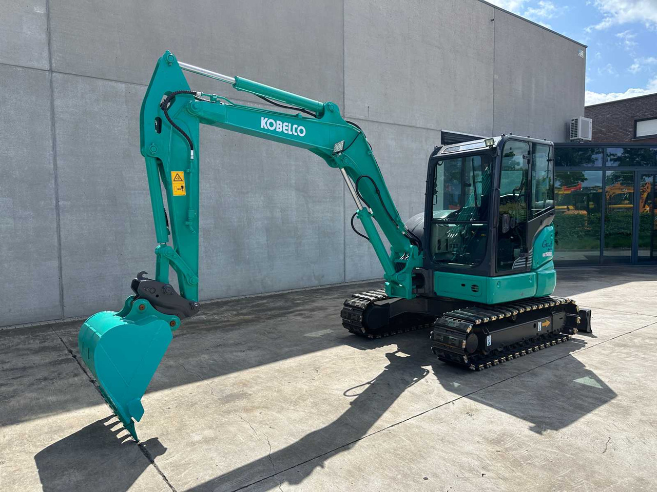Kobelco SK55SRX-6 - Ekskavator me zinxhirë: foto 1 Kobelco SK55SRX-6 - Ekskavator me zinxhirë: foto 1