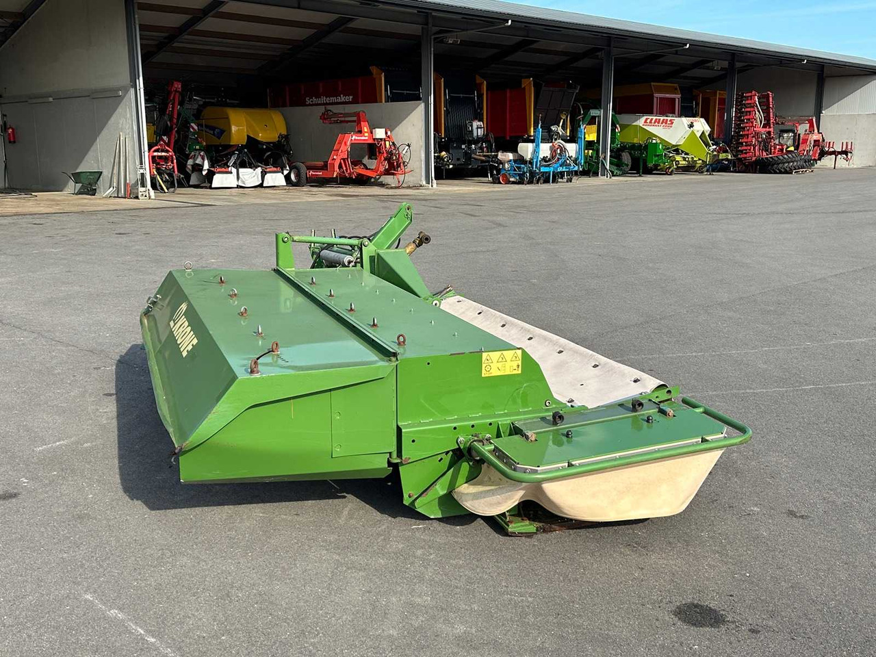 Krone Easy cut 320 CVQ - Trince/ Grirese degesh dhe bari: foto 4 Krone Easy cut 320 CVQ - Trince/ Grirese degesh dhe bari: foto 4