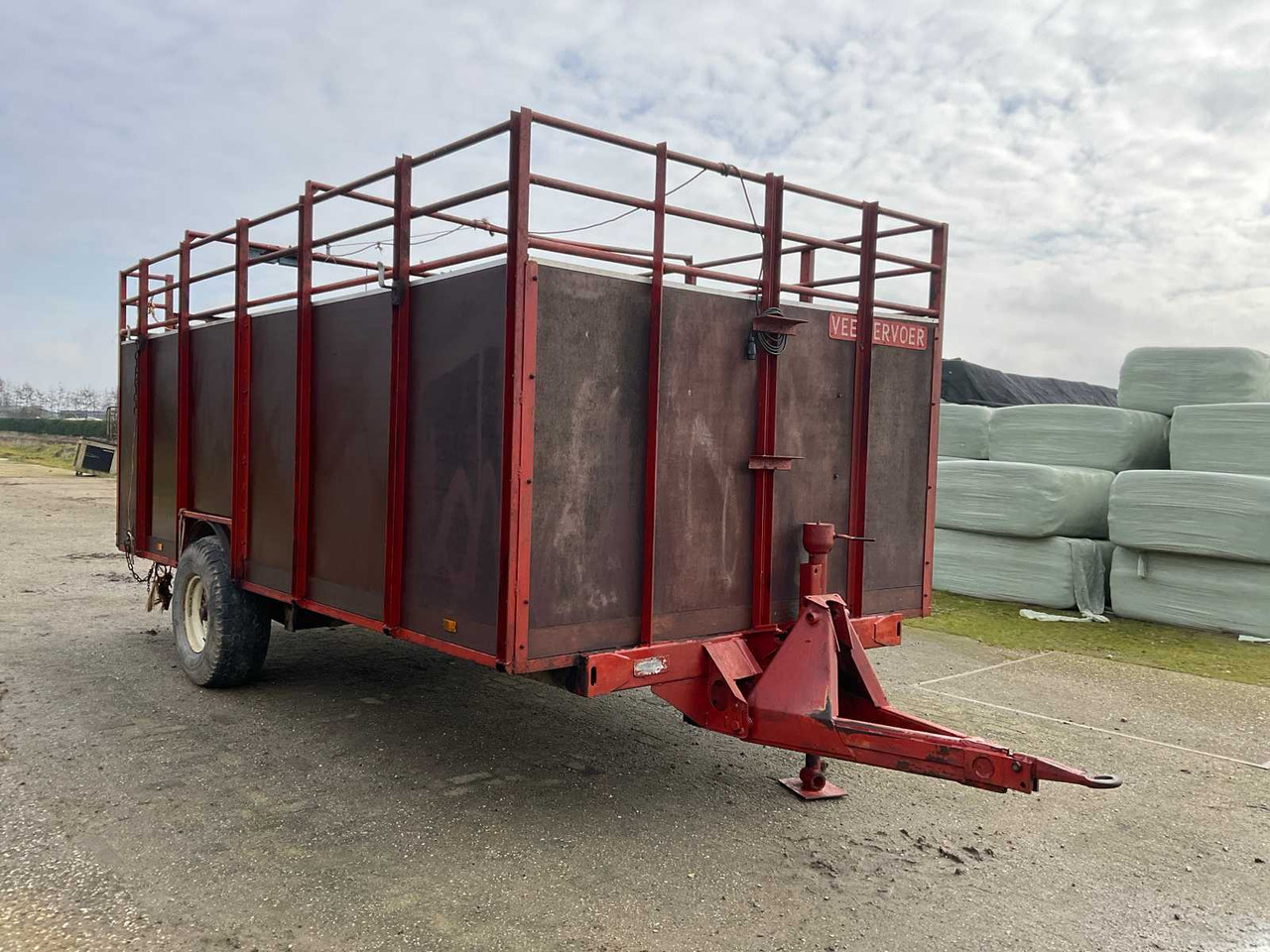 Krone HSB 400 - Rimorkio bagëtish: foto 3 Krone HSB 400 - Rimorkio bagëtish: foto 3