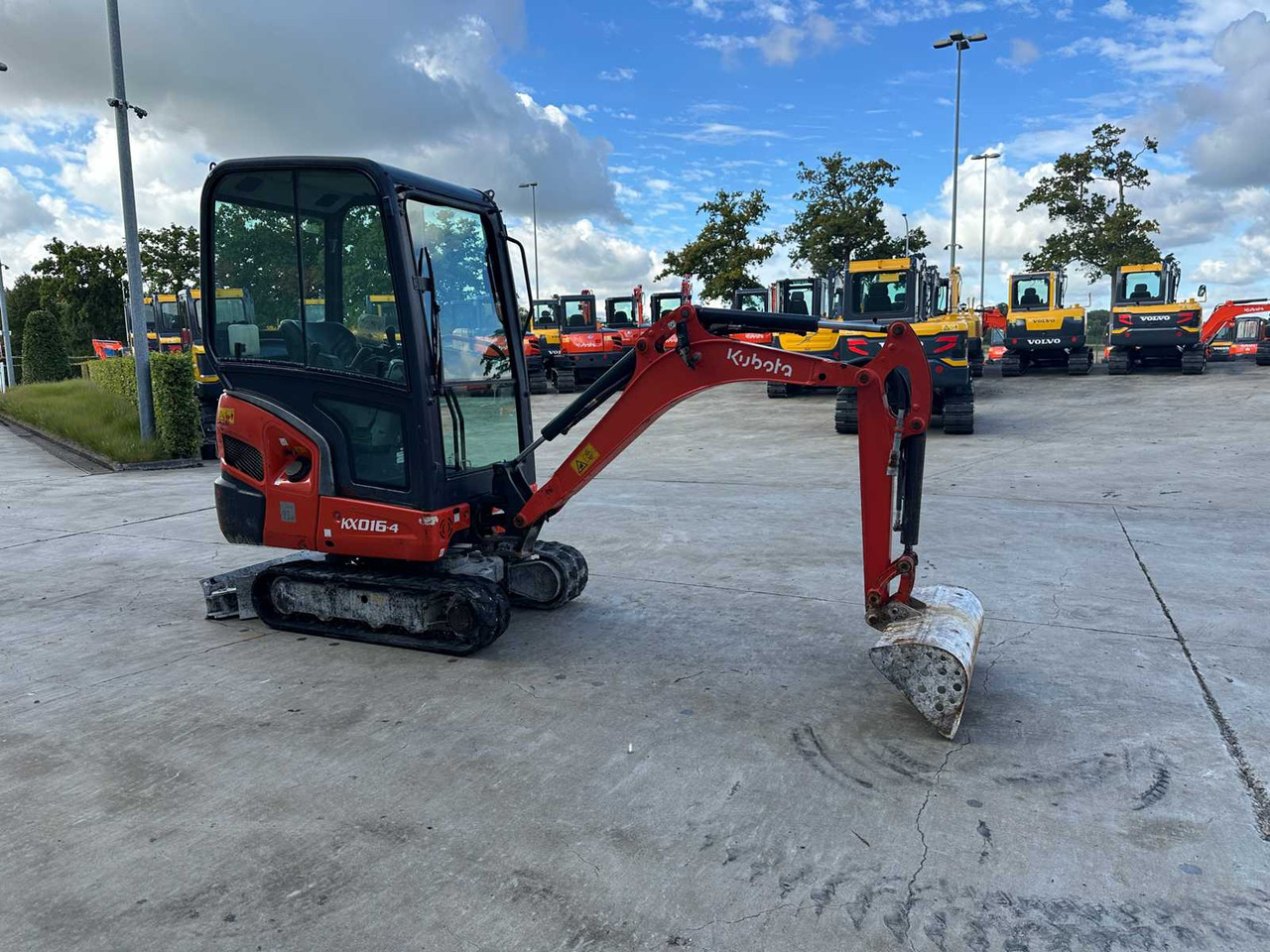 Kubota KX016-4 - Ekskavator me zinxhirë: foto 3 Kubota KX016-4 - Ekskavator me zinxhirë: foto 3