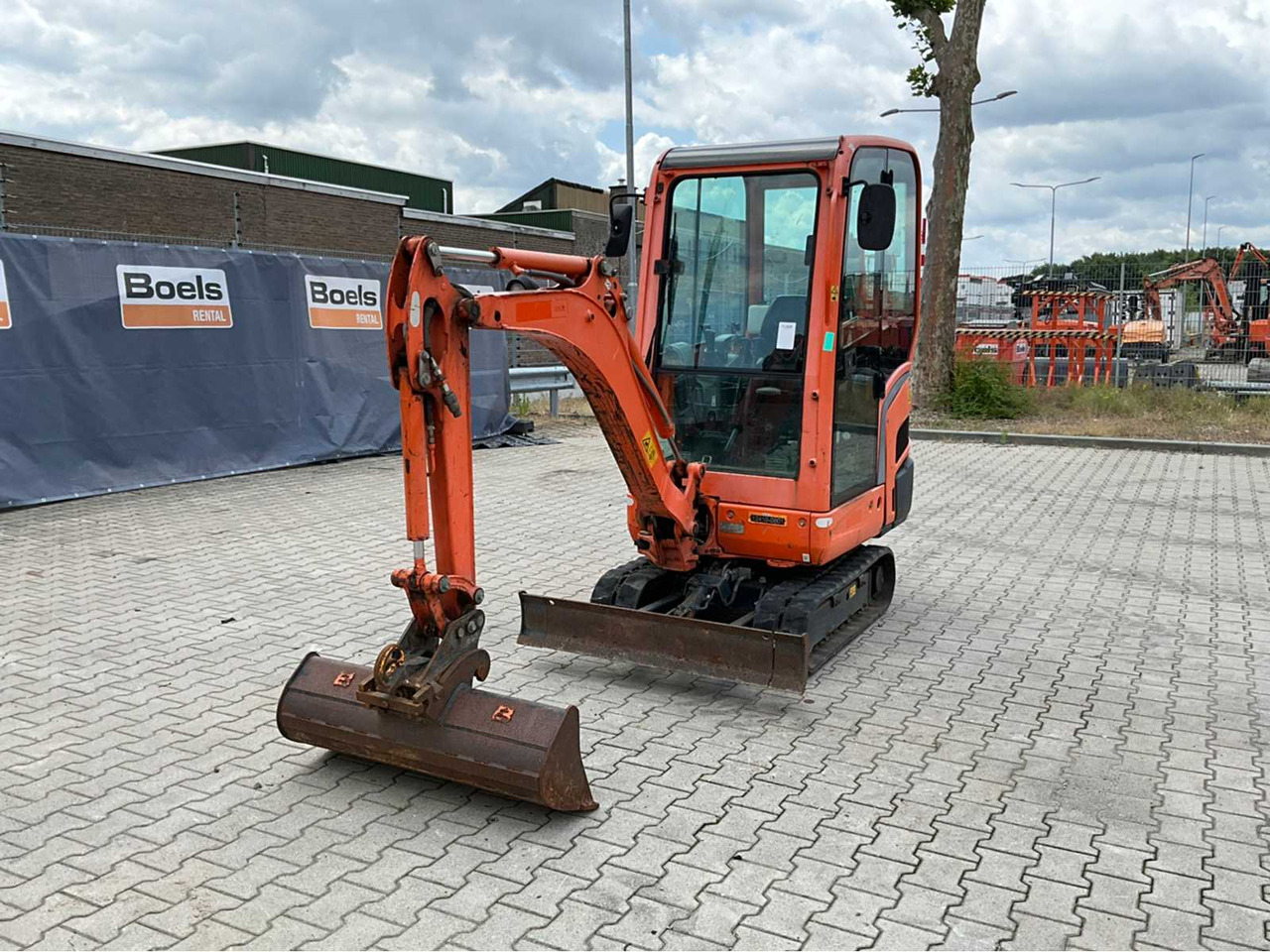 Kubota KX016-4G - Miniekskavator: foto 2 Kubota KX016-4G - Miniekskavator: foto 2