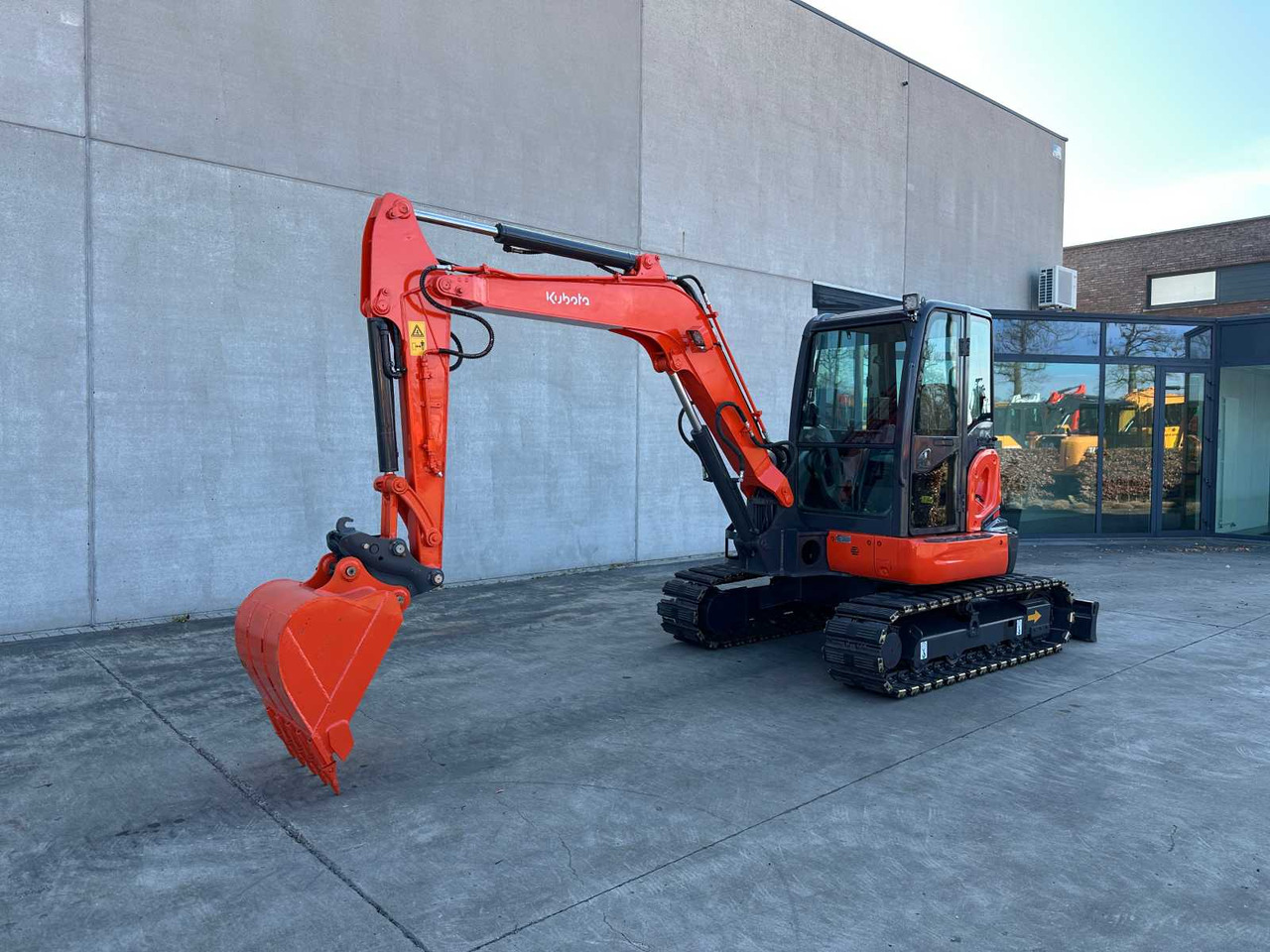 Kubota KX155-5 - Ekskavator me zinxhirë: foto 1 Kubota KX155-5 - Ekskavator me zinxhirë: foto 1