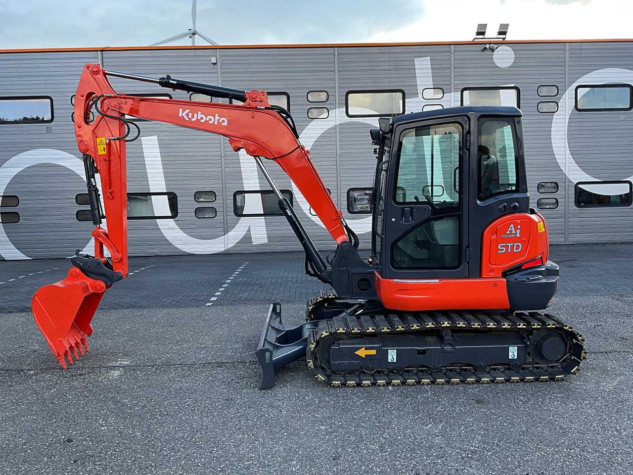 Kubota KX165-5 - Ekskavator me zinxhirë: foto 2 Kubota KX165-5 - Ekskavator me zinxhirë: foto 2